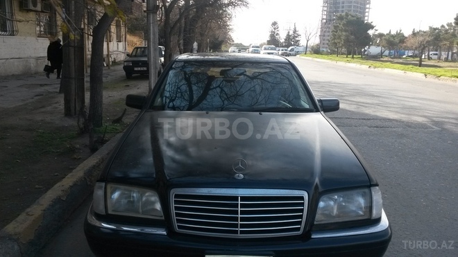 Mercedes C 200 1999, 280,000 km - 2.0 l - Bakı