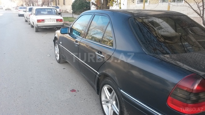 Mercedes C 200 1999, 280,000 km - 2.0 l - Bakı