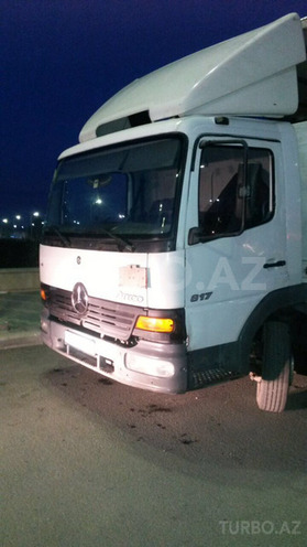 Mercedes Atego 815 2000, 300,000 km - 4.3 л - Bakı