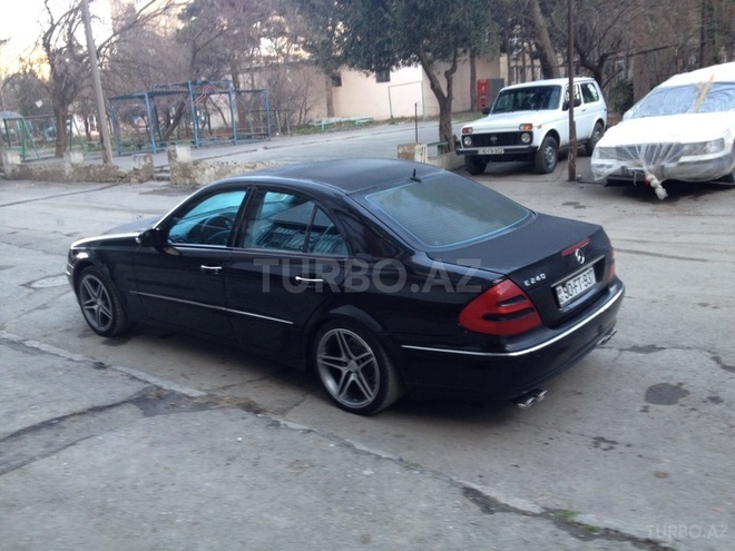 Mercedes E 240 2003, 197,000 km - 2.4 l - Bakı