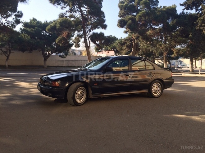 BMW 528 1999, 236,586 km - 2.8 l - Bakı