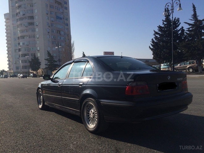 BMW 528 1999, 236,586 km - 2.8 l - Bakı