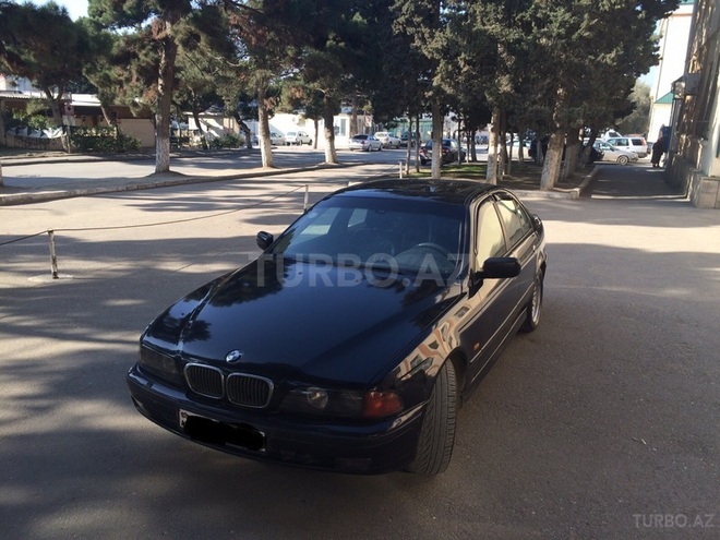 BMW 528 1999, 236,586 km - 2.8 l - Bakı