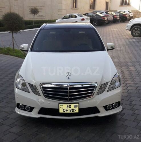 Mercedes E 350 2010, 53,000 km - 3.5 l - Bakı