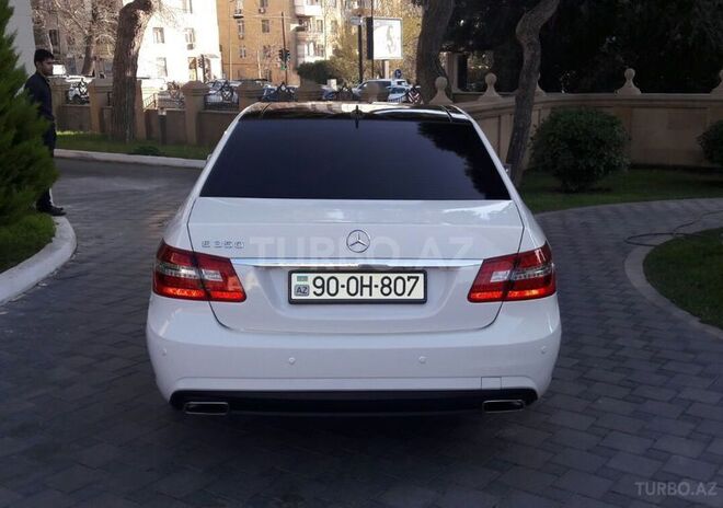 Mercedes E 350 2010, 53,000 km - 3.5 l - Bakı