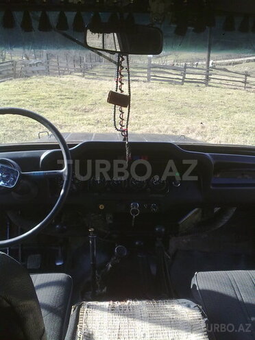 UAZ 469 1995, 300,000 km - 2.4 l - Astara