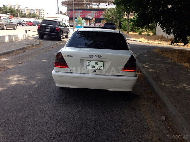 Mercedes C 230 1998, 313,000 km - 2.3 l - Bakı