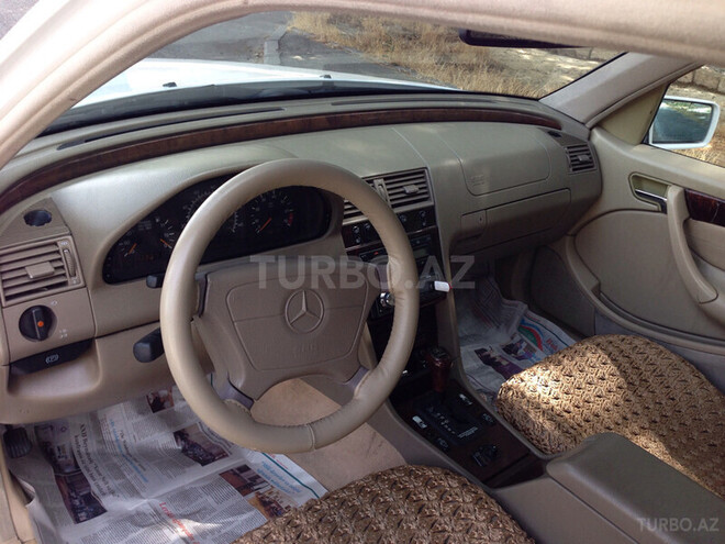 Mercedes C 230 1998, 313,000 km - 2.3 l - Bakı