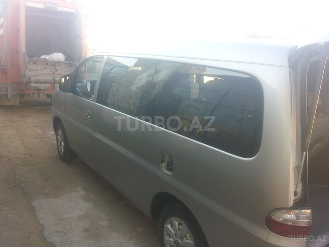 Hyundai H-1 2006, 150,000 km - 2.5 l - Bakı