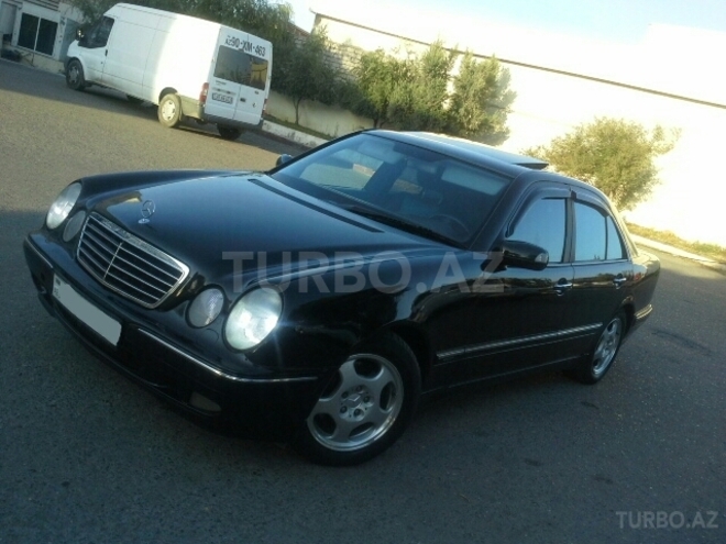 Mercedes E 320 2000, 260,000 km - 3.2 l - Bakı