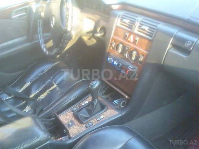 Mercedes E 300 1995, 227,000 km - 3.0 l - Bakı
