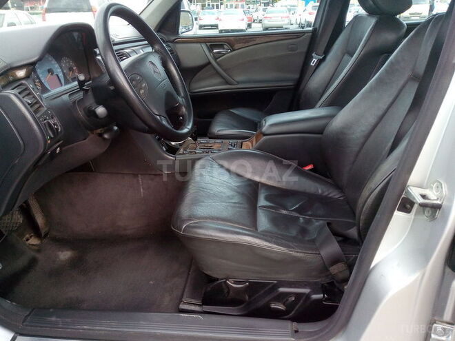 Mercedes E 240 2000, 230,000 km - 2.6 l - Bakı
