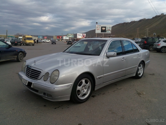 Mercedes E 240 2000, 230,000 km - 2.6 l - Bakı