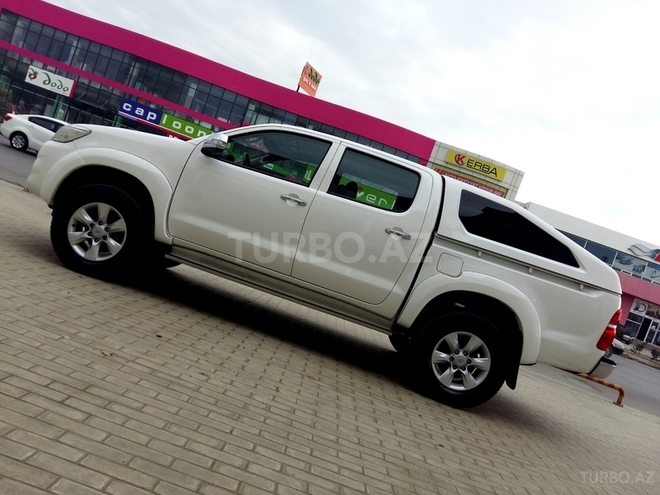 Toyota Hilux 2012, 82,000 km - 2.5 l - Bakı