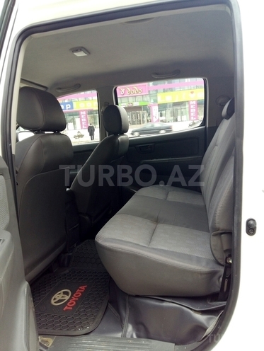 Toyota Hilux 2012, 82,000 km - 2.5 l - Bakı