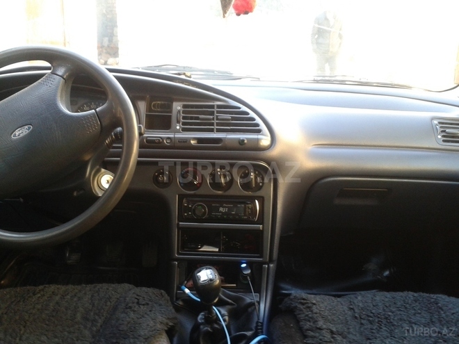 Ford Mondeo 1994, 194,998 km - 1.8 l - Şəki