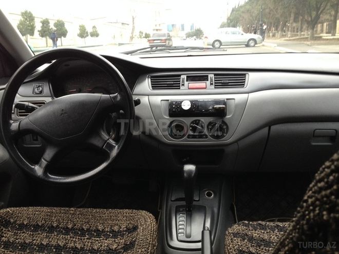 Mitsubishi Lancer 2004, 250,000 km - 1.3 л - Bakı
