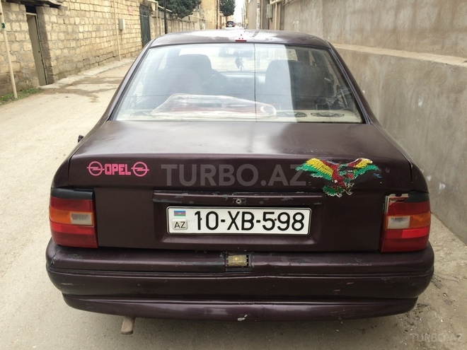Opel Vectra 1993, 275,876 km - 1.8 l - Bakı