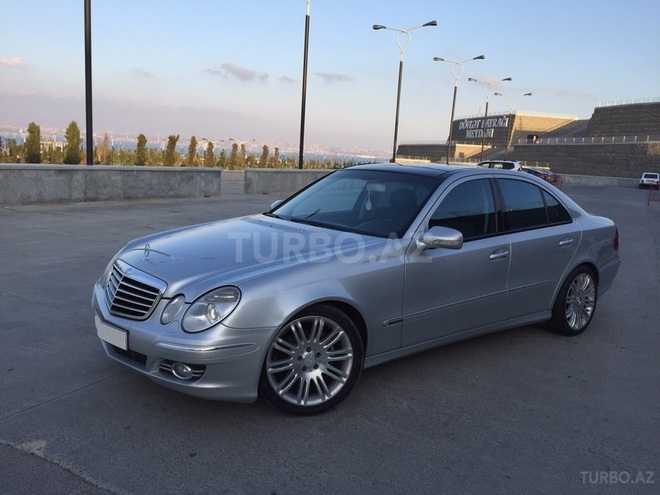 Mercedes E 280 2006, 225,000 km - 0.3 l - Bakı
