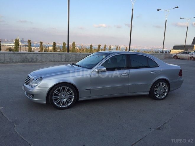 Mercedes E 280 2006, 225,000 km - 0.3 l - Bakı