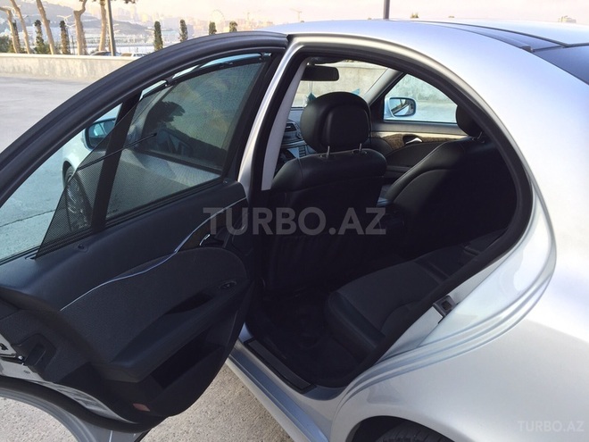 Mercedes E 280 2006, 225,000 km - 0.3 l - Bakı