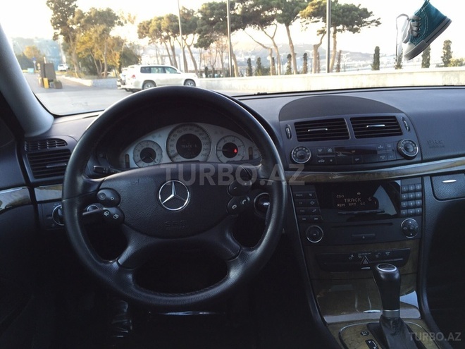 Mercedes E 280 2006, 225,000 km - 0.3 l - Bakı