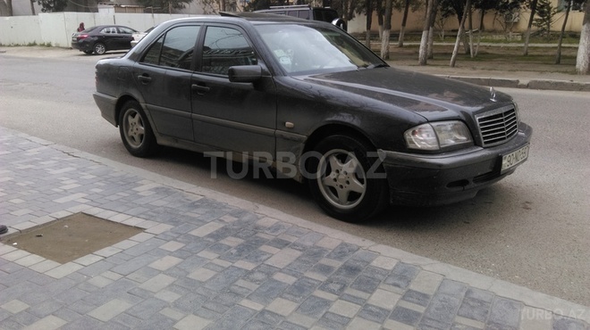 Mercedes C 220 2000, 254,874 km - 2.2 l - Bakı