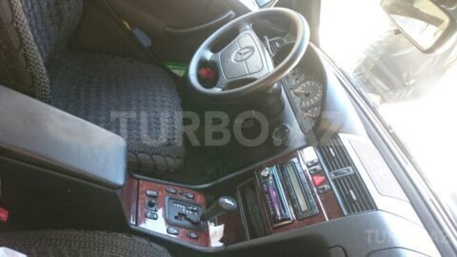 Mercedes C 200 1998, 220,149 km - 2.0 l - Bakı