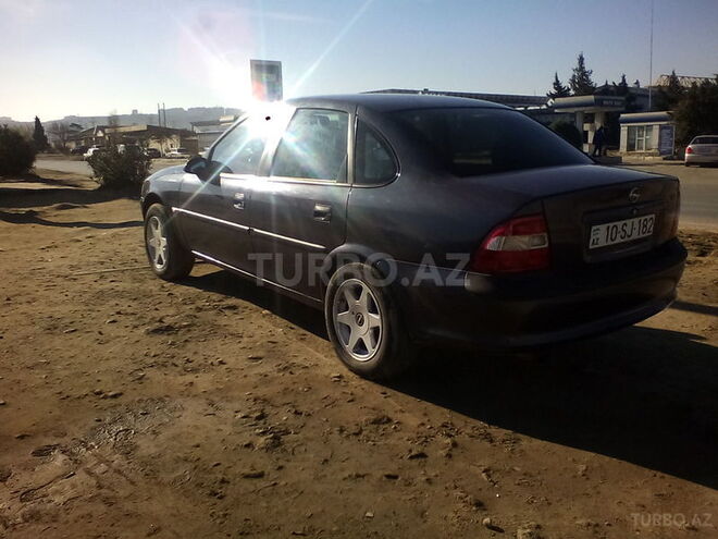 Opel Vectra 1996, 198,000 km - 2.0 l - Bakı