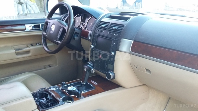 Volkswagen Touareg 2004, 124,000 km - 3.2 l - Bakı