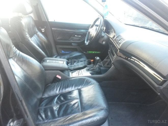 BMW 525 1999, 213,000 km - 2.5 l - Bakı