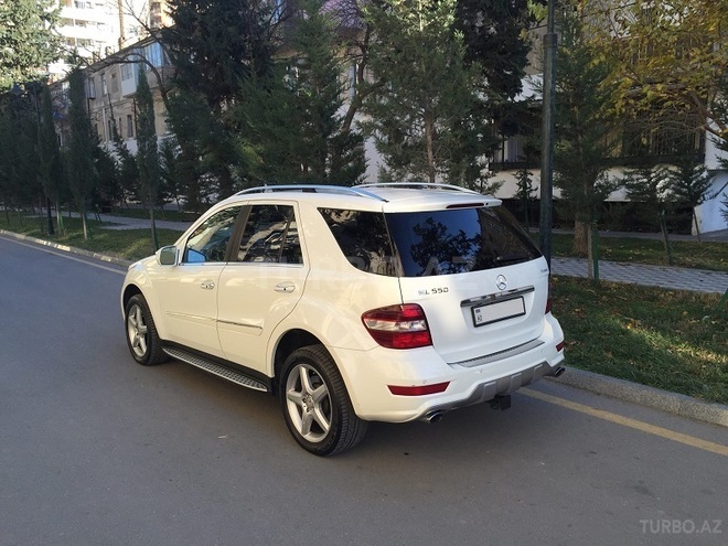 Mercedes ML 550 2009, 60,500 km - 5.5 л - Bakı