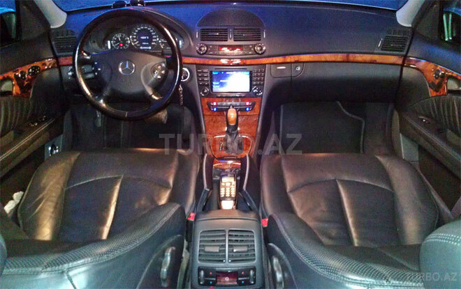 Mercedes E 270 2002, 212,000 km - 2.7 l - Bakı