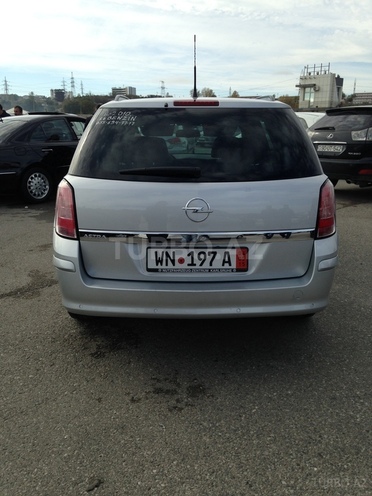 Opel Astra 2010, 123,000 km - 1.6 l - Bakı
