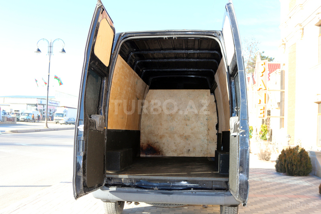 Ford Transit 2009, 190,000 km - 2.4 l - Quba