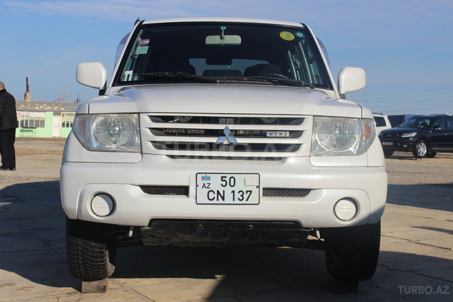 Mitsubishi Pajero io 2001, 117,000 km - 2.0 l - Sumqayıt