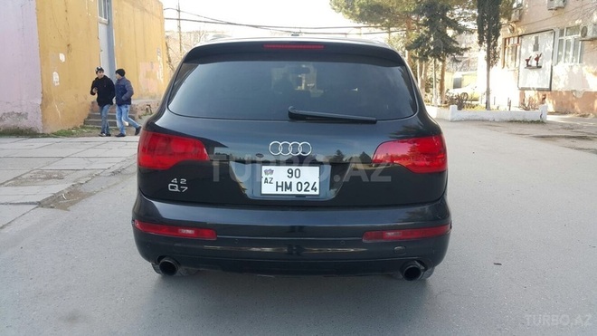 Audi Q7 2007, 179,000 km - 4.2 l - Sumqayıt