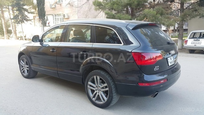Audi Q7 2007, 179,000 km - 4.2 l - Sumqayıt