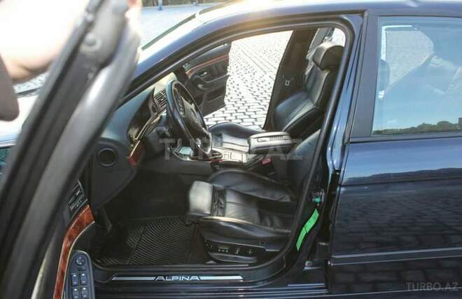 BMW 540 1999, 300,000 km - 4.4 l - Bakı