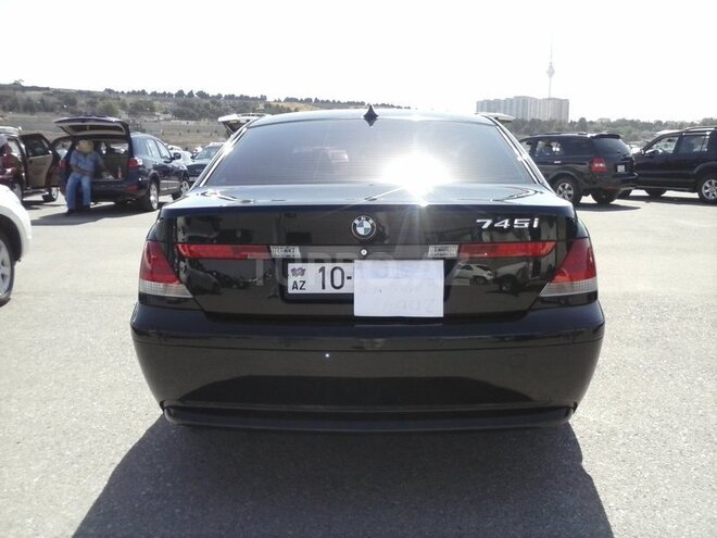 BMW 745 2004, 185,000 km - 4.4 l - Bakı