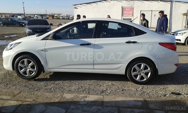 Hyundai Accent 2012, 45,000 km - 1.4 l - Sumqayıt