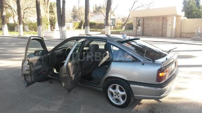 Opel Vectra 1992, 150,000 km - 1.8 l - Sumqayıt