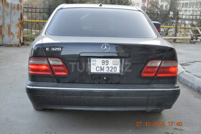 Mercedes E 320 2001, 370,000 km - 3.2 л - Bakı