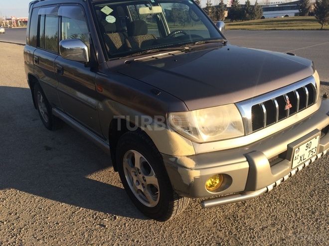 Mitsubishi Pajero io 1999, 223,000 km - 1.8 л - Bakı