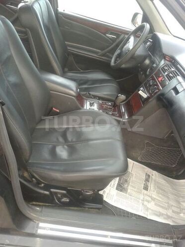 Mercedes E 220 2002, 200,000 km - 2.2 l - Sumqayıt
