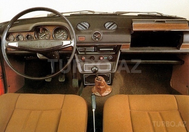 LADA (VAZ) 2106 2003, 30,000 km - 0.9 l - 