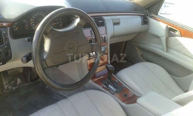 Mercedes E 280 1996, 340,000 km - 2.8 l - Bakı