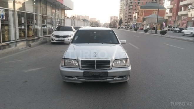 Mercedes C 200 1997, 176,000 km - 2.0 л - Bakı
