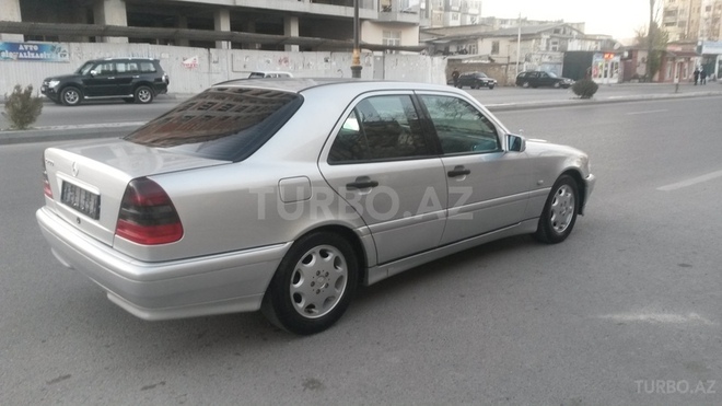 Mercedes C 200 1997, 176,000 km - 2.0 л - Bakı