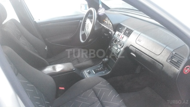 Mercedes C 200 1997, 176,000 km - 2.0 л - Bakı